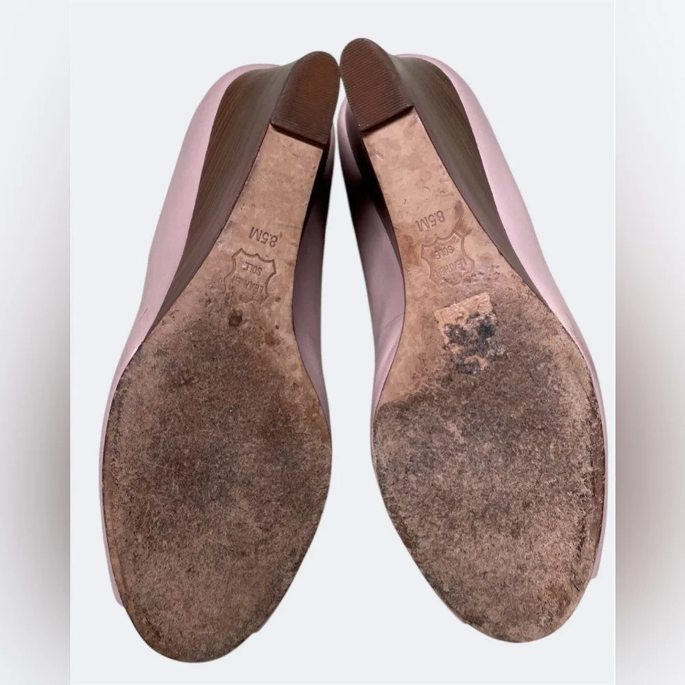 Tory Burch Pink Peep Toe Wedge Heels Gold Logo Medallion Size 8.5M Elegant